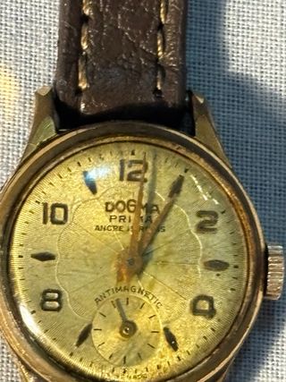 Reloj Dogma Prima Vintage Dorado