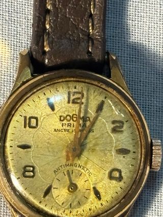 Reloj Dogma Prima Vintage Dorado