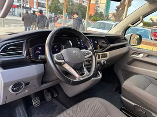 Volkswagen Caravelle 2023