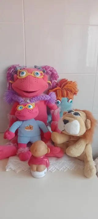 Lote Lunnis Peluches + 2 Muñecos Regalo