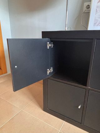 Mueble Kallax Ikea 4 Módulos con Puertas Negro