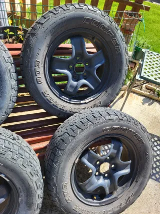 Ruedas Cooper Discoverer AT3 4x4