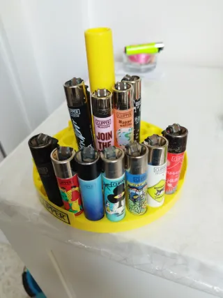 Porta accendini Clipper con accendini