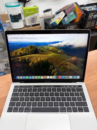 MacBook Pro 2019 13 i5 8GB RAM 128GB SSD