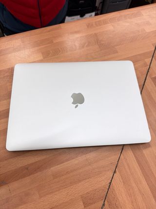 MacBook Pro 2019 13 i5 8GB RAM 128GB SSD