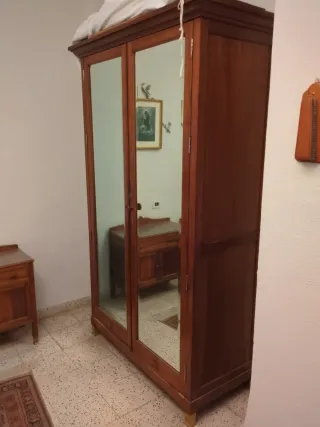 Cómoda vintage de madera