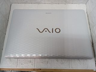 Portatil Sony Vaio VPCEH (1820)