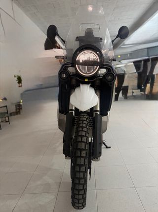 Husqvarna Norden 901 Expedition