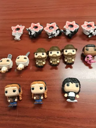 Figuras Stranger Things Kinder Joy