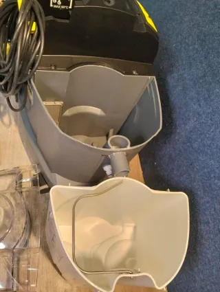 Karchër Puzzi 8/1 Lava-Aspiradora 1200 W