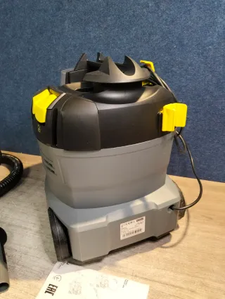 Karchër Puzzi 8/1 Lava-Aspiradora 1200 W