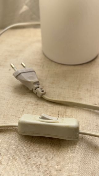 Lámpara cilíndrica de vidrio esmerilado