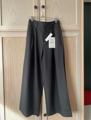 Pantalón palazzo negro talla 34