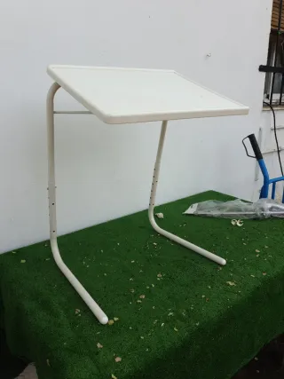 Mesita auxiliar portatil