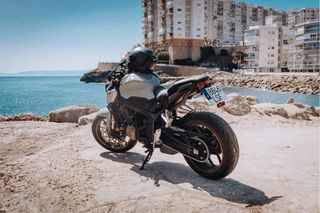 Honda CB650R Gris Perla 07/2021