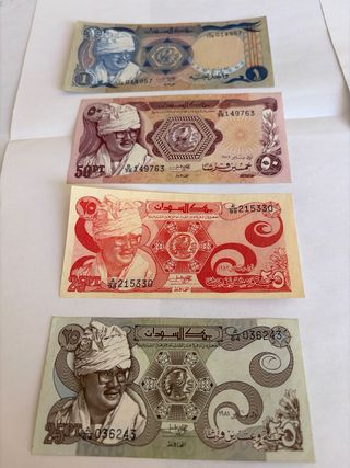 Gran lote billetes antiguos España + internacional