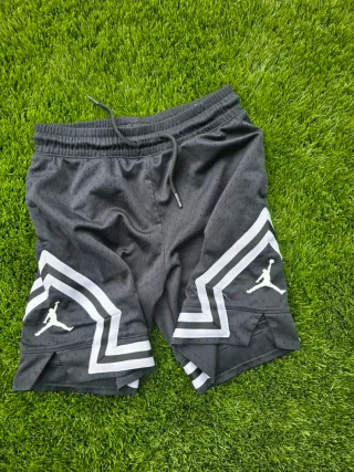 Pantalón corto Jordan Talla M (10-12 años)
