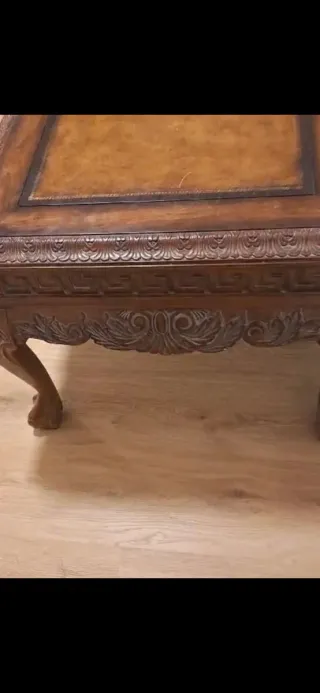 Mesas auxiliares de madera antiguas