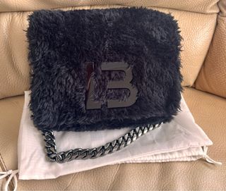 Bolso Bimba y Lola peluche negro. L3