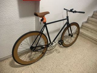 Bicicleta Fixie Negra Ruedas Marrones