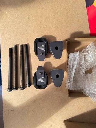 Topes anticaídas Yamaha MT - TRACER 9