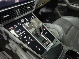 Porsche Cayenne 2021