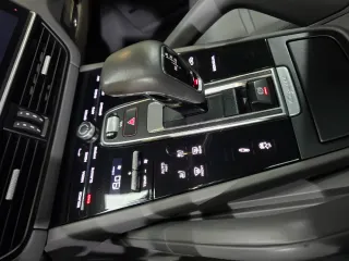 Porsche Cayenne 2021