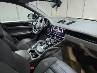 Porsche Cayenne 2021