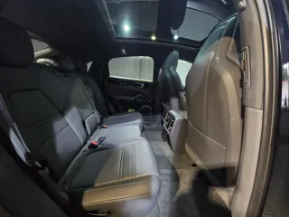 Porsche Cayenne 2021