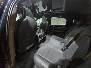 Porsche Cayenne 2021