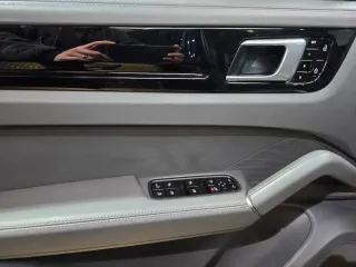 Porsche Cayenne 2021