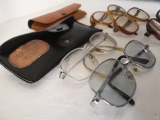 Lote de cinco gafas antiguas