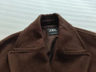 Chaqueta Zara oversize marrón