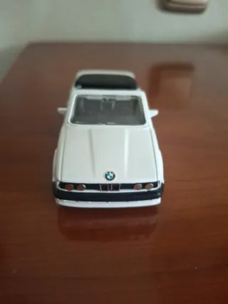3 Coches BMW a Escala