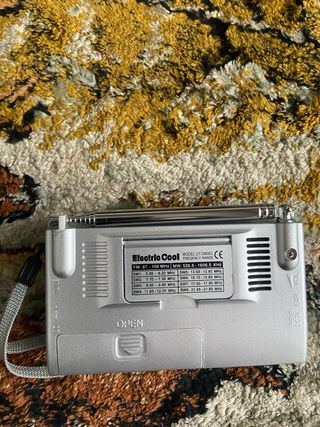 TV/Radio SOGO 5.5 Blanco y Negro FM/AM