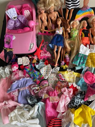Lote Barbie: Bambole e Accessori