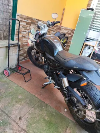 Moto FB Mondial HPS 125 Negra/Plata