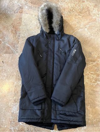 Parka negra con capucha y pelo Talla 12-13 años
