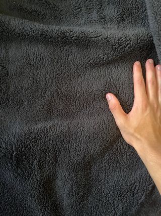 Parka negra con capucha y pelo Talla 12-13 años