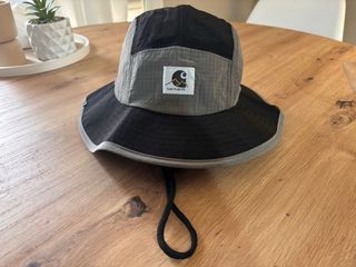 Gorro Carhartt Negro y Gris