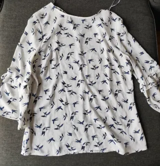 Blusa blanca estampada Zara