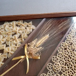 Vassoio decorativo in legno e vetro