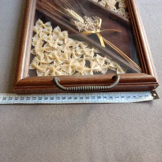 Vassoio decorativo in legno e vetro