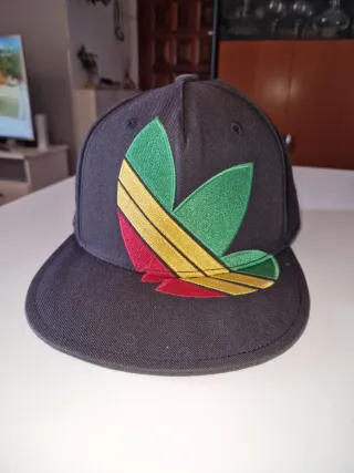 Gorra Adidas Rasta Negra Multicolor
