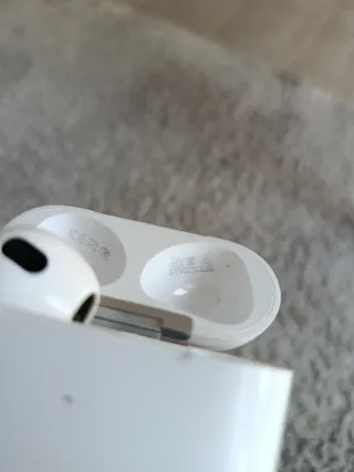 Custodia Airpods Apple Bianca