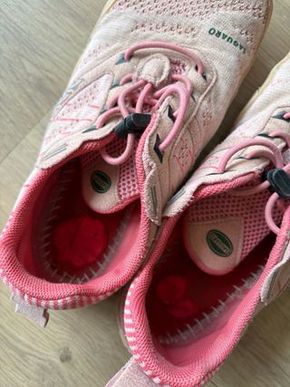 Deportivas Saguaro Talla 34 Rosas