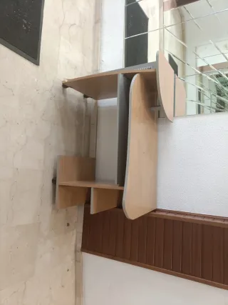 Mesa de escritorio madera y metal