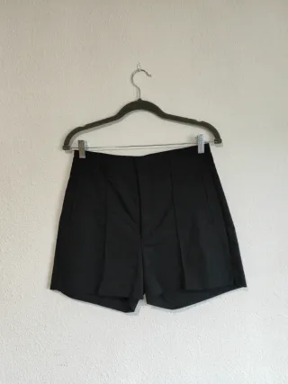 Pantalón corto vestir negro