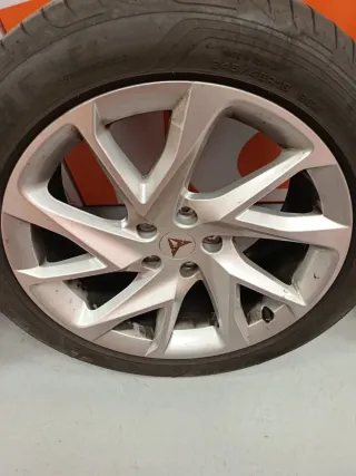 Llantas Cupra 245/45/R18/96W Originales