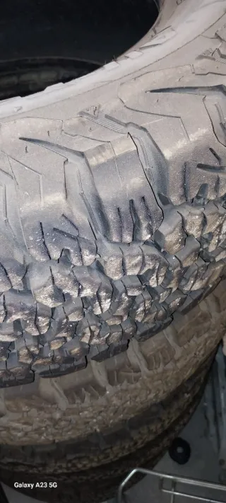 5 Neumáticos BFG All-Terrain KO2 265/65R17